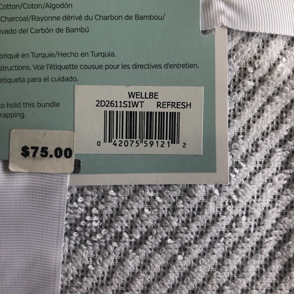 🌟 WellBe 4 Pack Refresh Charcoal Bath & Hand Towels READ DESCRIPTION PRICE FIRM - Picture 8 of 11